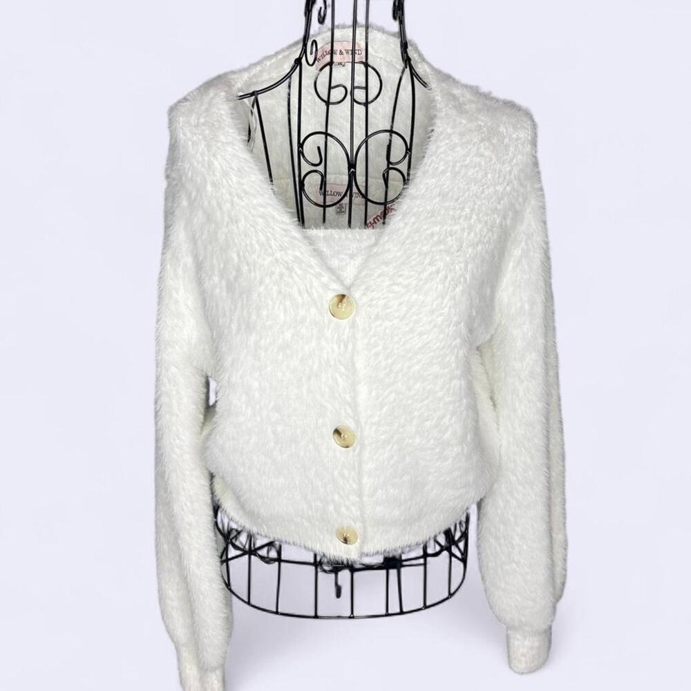Willow & Wind Fuzzy Eyelash Knit Cropped Cardigan - White - Size XS